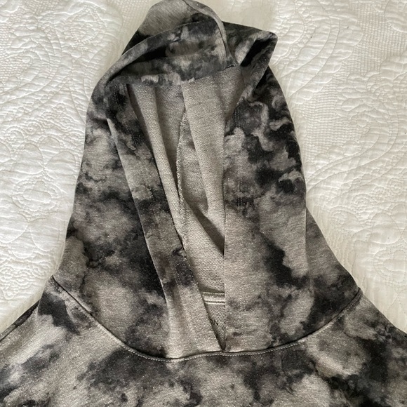 Grey tie dye light spring hoodie - Picture 4 of 4